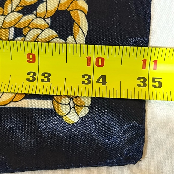 R-2227- Scarf Women's Nautical 100 % Polyester NWT - Picture 7 of 7